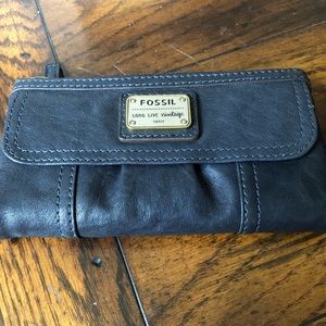 Fossil Leather “Long Live Vintage” wallet